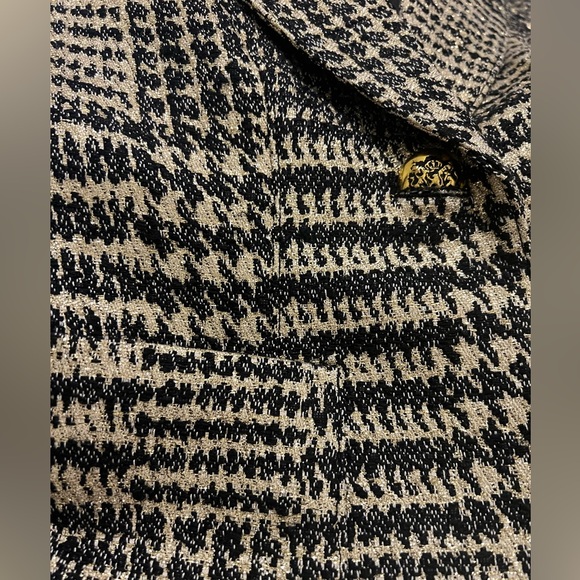 Smythe Duchess One Button Blazer Black and Gold Stunning! - Picture 5 of 13